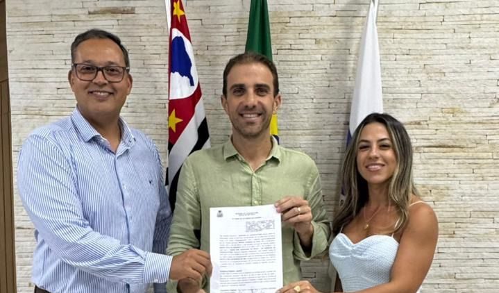 Caraguatatuba renova convênio jurídico