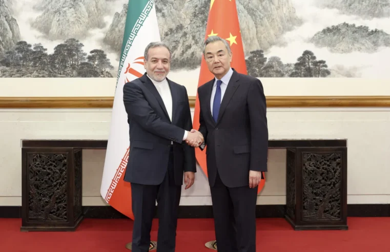 China exige diálogo imediato no conflito entre Irã e seus vizinhos