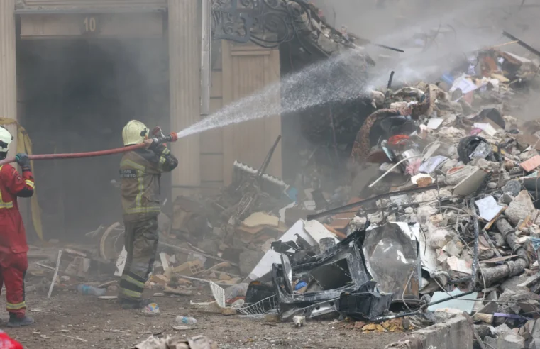 Ataques devastam hospitais no Irã