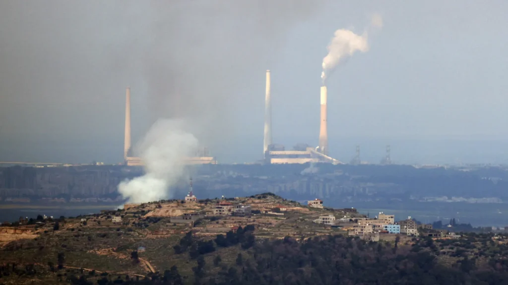 Irã lança ataques contra Israel e EUA no Golfo Pérsico
