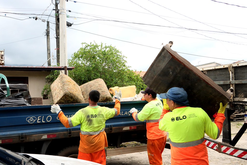 Caraguatatuba reforça ordenamento urbano com ação do programa “Pontes para o Futuro”