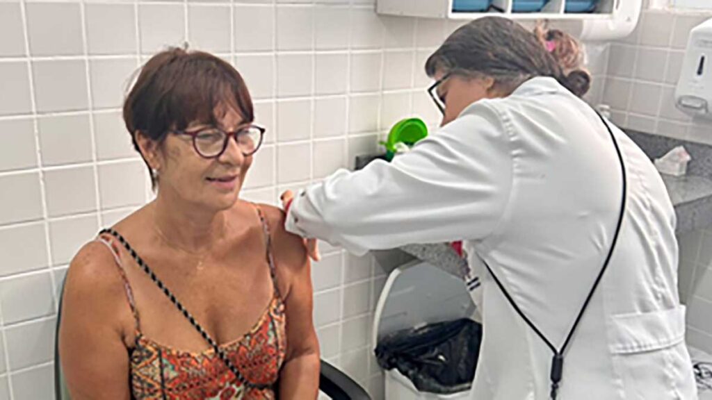Ilhabela registra vacinação recorde contra gripe