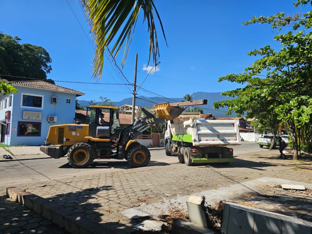 Ilhabela reorganiza orla da Praia do Perequê