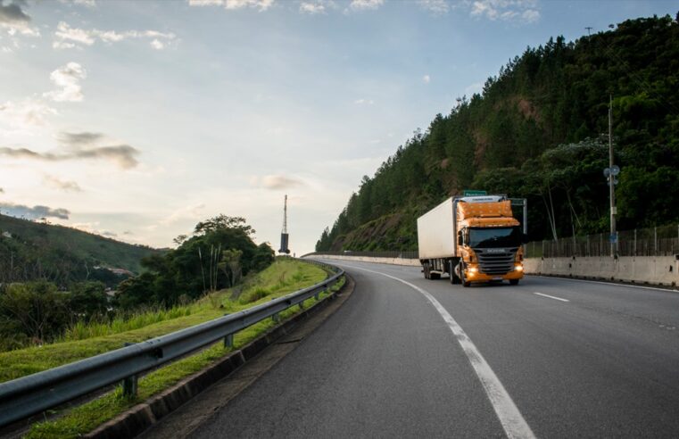 Tamoios inicia obras de recapeamento na rodovia