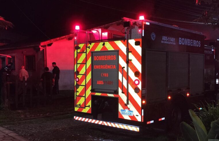 Incêndio em residência de Caraguatatuba