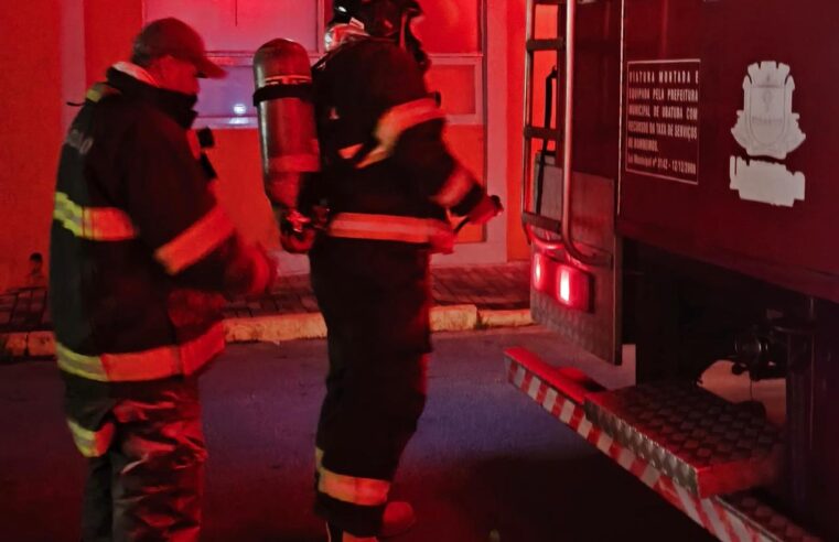 Incêndio em poste de energia em Ubatuba