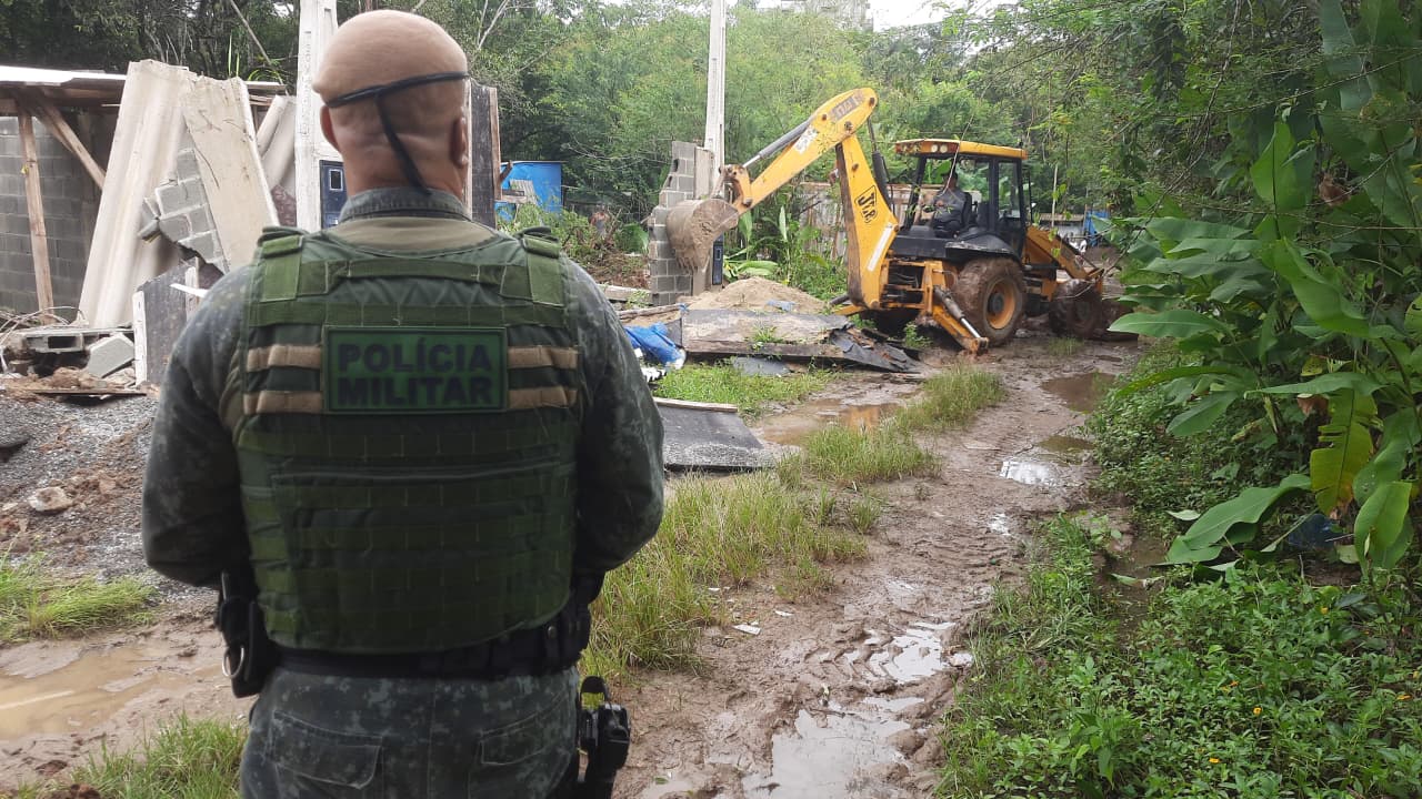 Polícia Ambiental autua intervenções ilegais no Rio Tabatinga