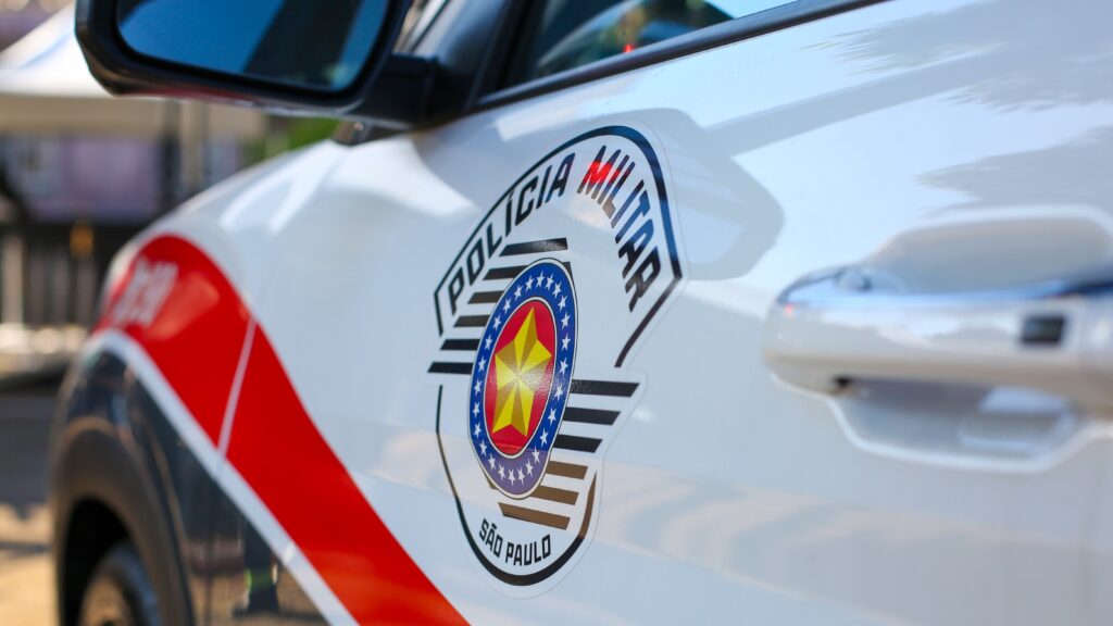 Mãe e filha são agredidas e ameaçadas dentro de casa