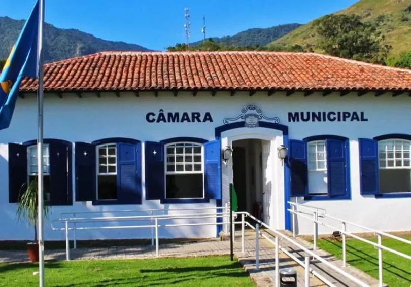 Ilhabela Debate Sistema de Monitoramento