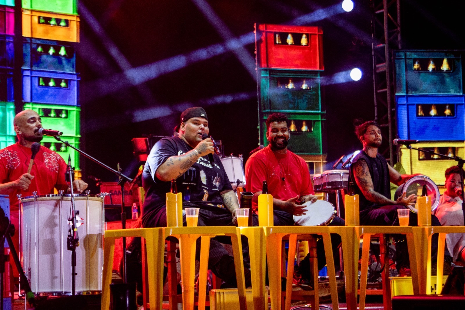 Shows de Menos é Mais e Clayton & Romário encerram com sucesso o 8º Festival Gastronômico Caiçara de São Sebastião