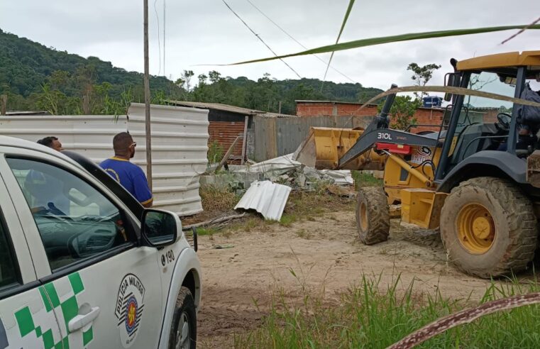 Polícia Ambiental fiscaliza irregularidades em São Sebastião