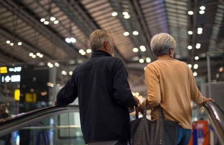 Direitos dos idosos no voo: o que é garantido