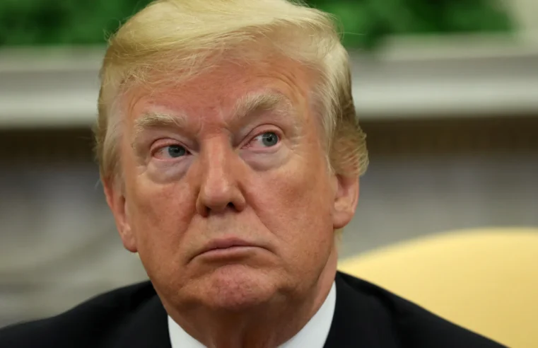 Trump recua, anuncia negociações e adia ultimato por 5 dias