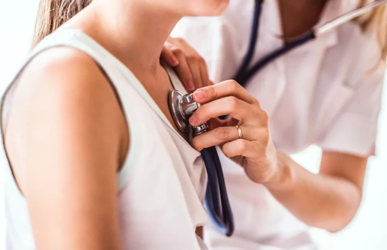 Infarto em mulheres é pouco diagnosticado e mal tratado, dizem especialistas