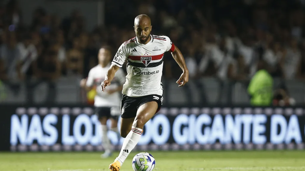 Lucas Moura sai por 6 a 8 semanas