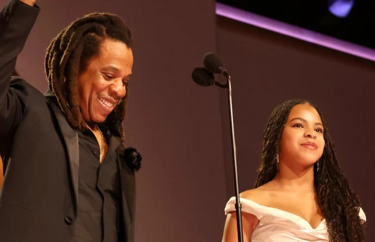Jay-Z fala sobre acusação de estupro e nega envolvimento