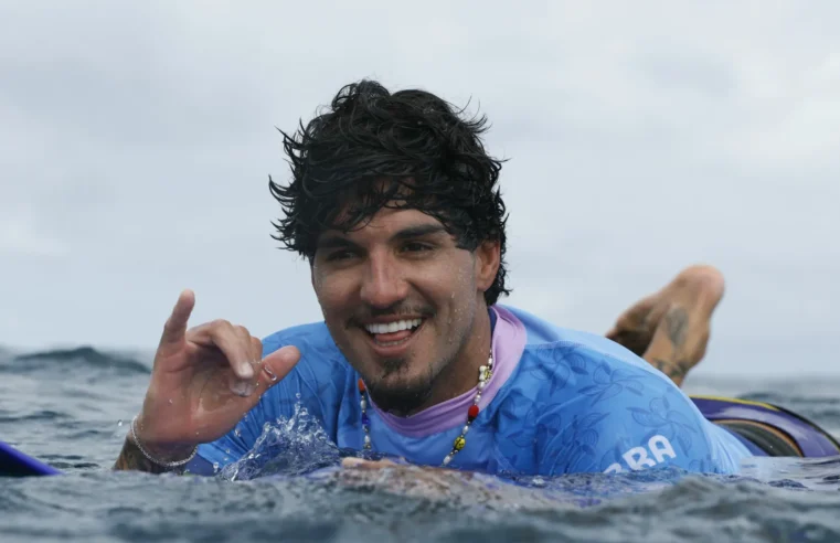 Gabriel Medina terá Adriano de Souza como técnico no Mundial 2026