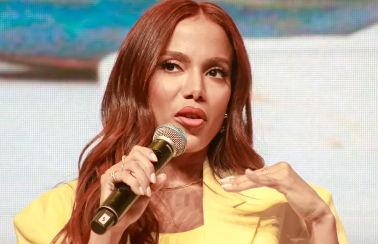 Anitta busca ajuda para irmão preso em Paris