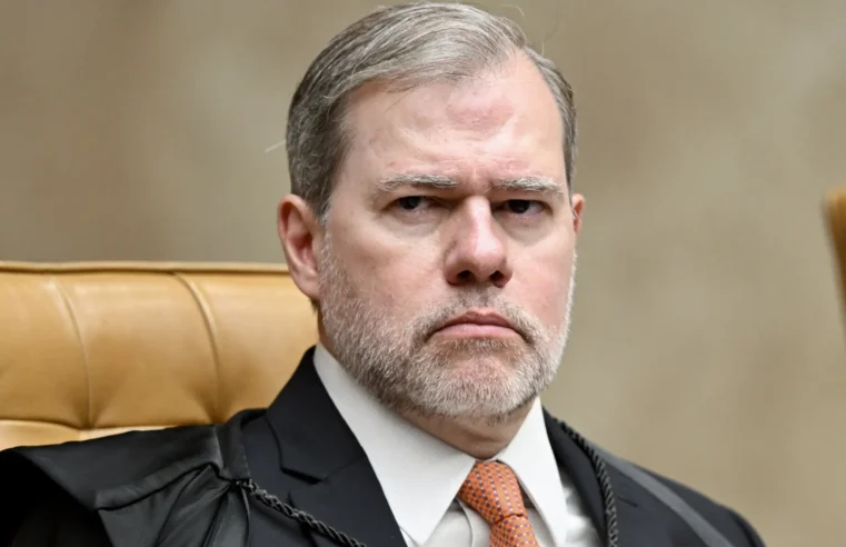 Elos com Vorcaro pressionam Toffoli no STF