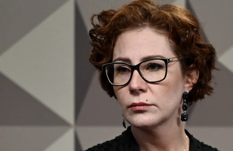 Itália autoriza a extradição da ex-deputada Carla Zambelli