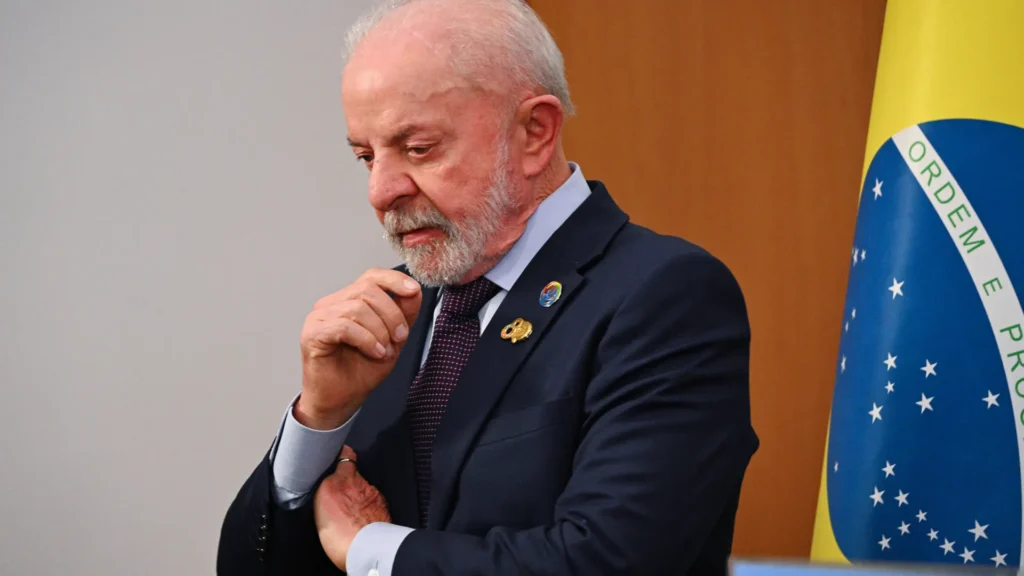 Lula discute reação política a caso Master e endividamento