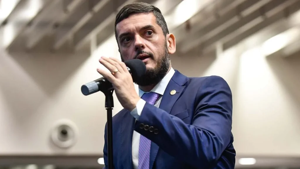 PF prende novamente ex-presidente da Alerj Rodrigo Bacellar