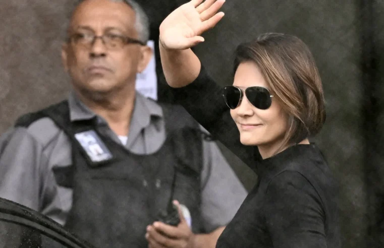 Moraes afirmou que daria atenção especial a pedido de Bolsonaro