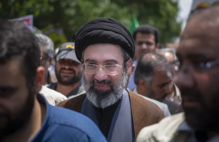 Líder supremo do Irã afirma vitória contra inimigos