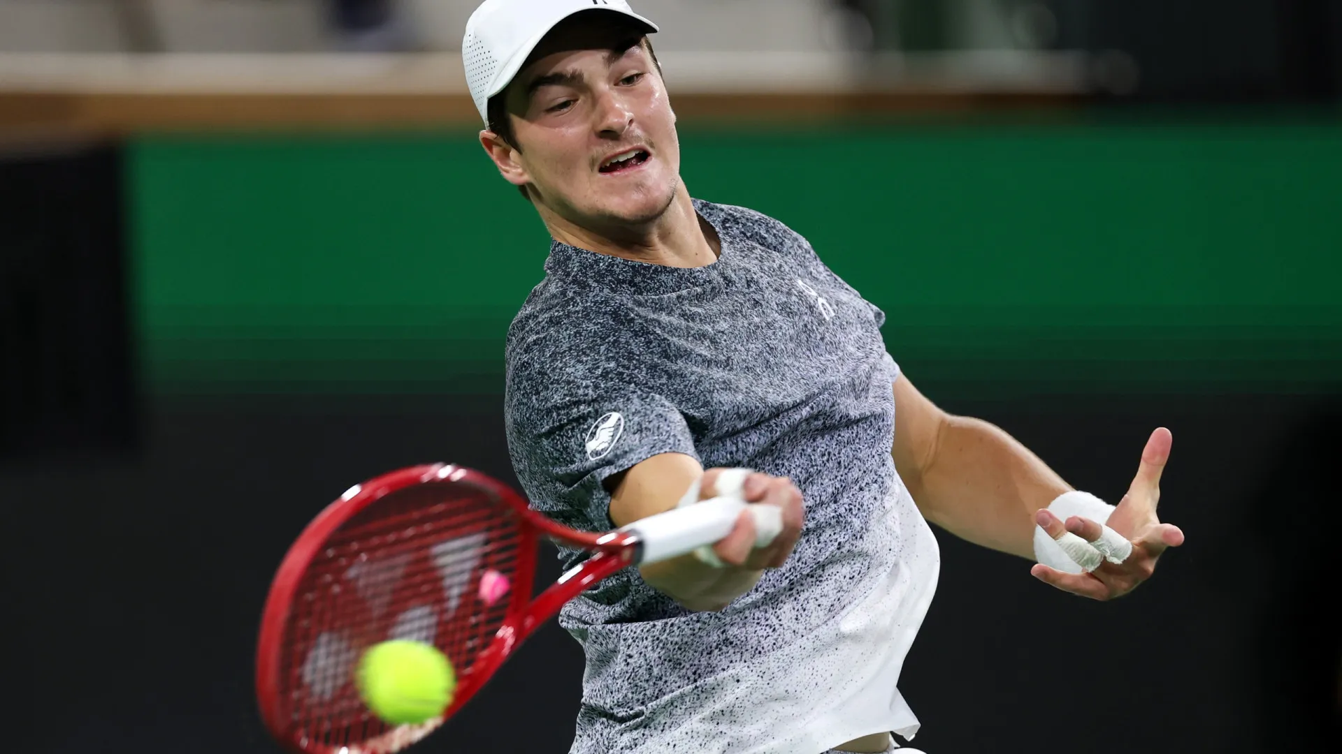 João Fonseca perde para Alcaraz e reconhece falha tática