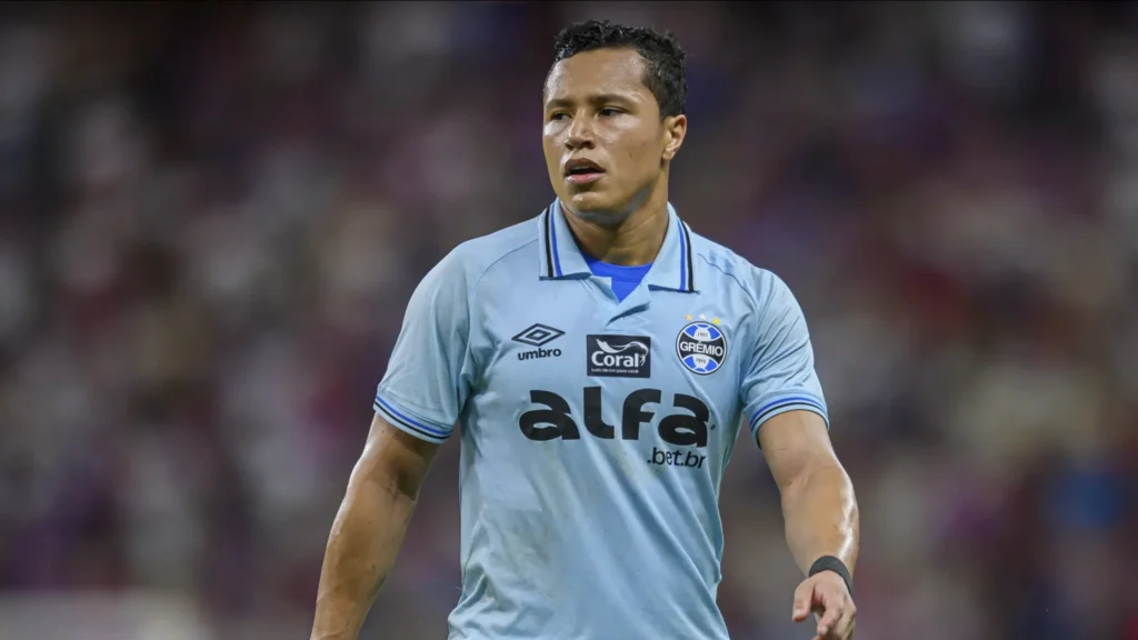 Cirurgia de Marlon é bem sucedida e jogador deve ter alta