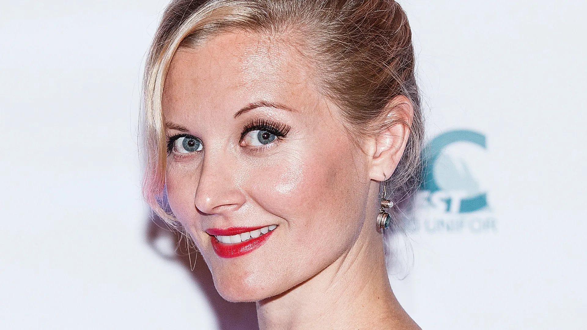 Atriz de 'iZombie' e 'Supernatural' morre aos 51 anos