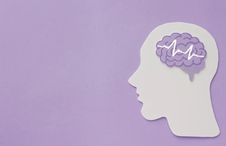 Célular na cama afeta o cérebro e o sono