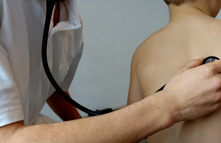 Vídeos falsos sobre micropênis causam desinformação