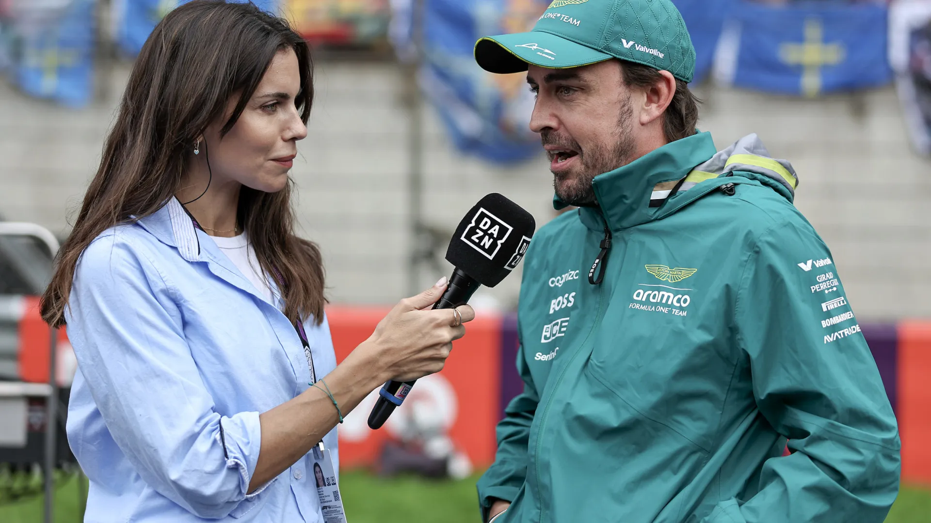 Alonso deixa corrida pela primeira vez, um filho a mais