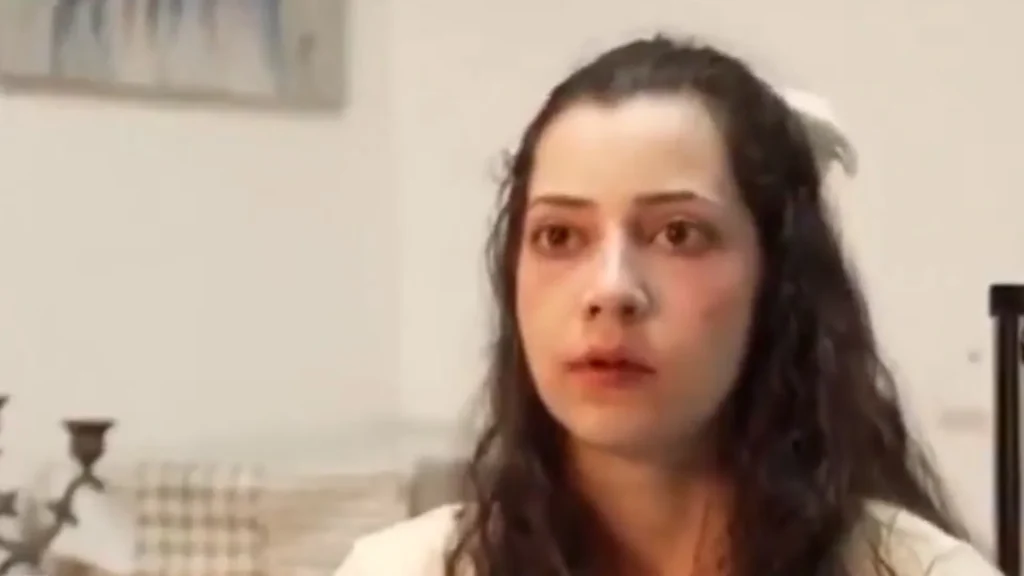 Espanhola de 25 anos consegue autorização para eutanásia após disputa judicial com o pai