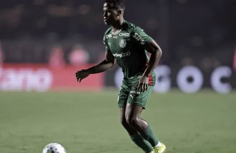 Arias volta ao Palmeiras e enfrenta Grêmio com Vitor Roque fora