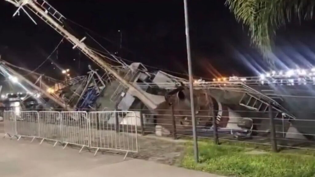 Navio de pesquisa inclina no cais do Parque Valongo, em Santos