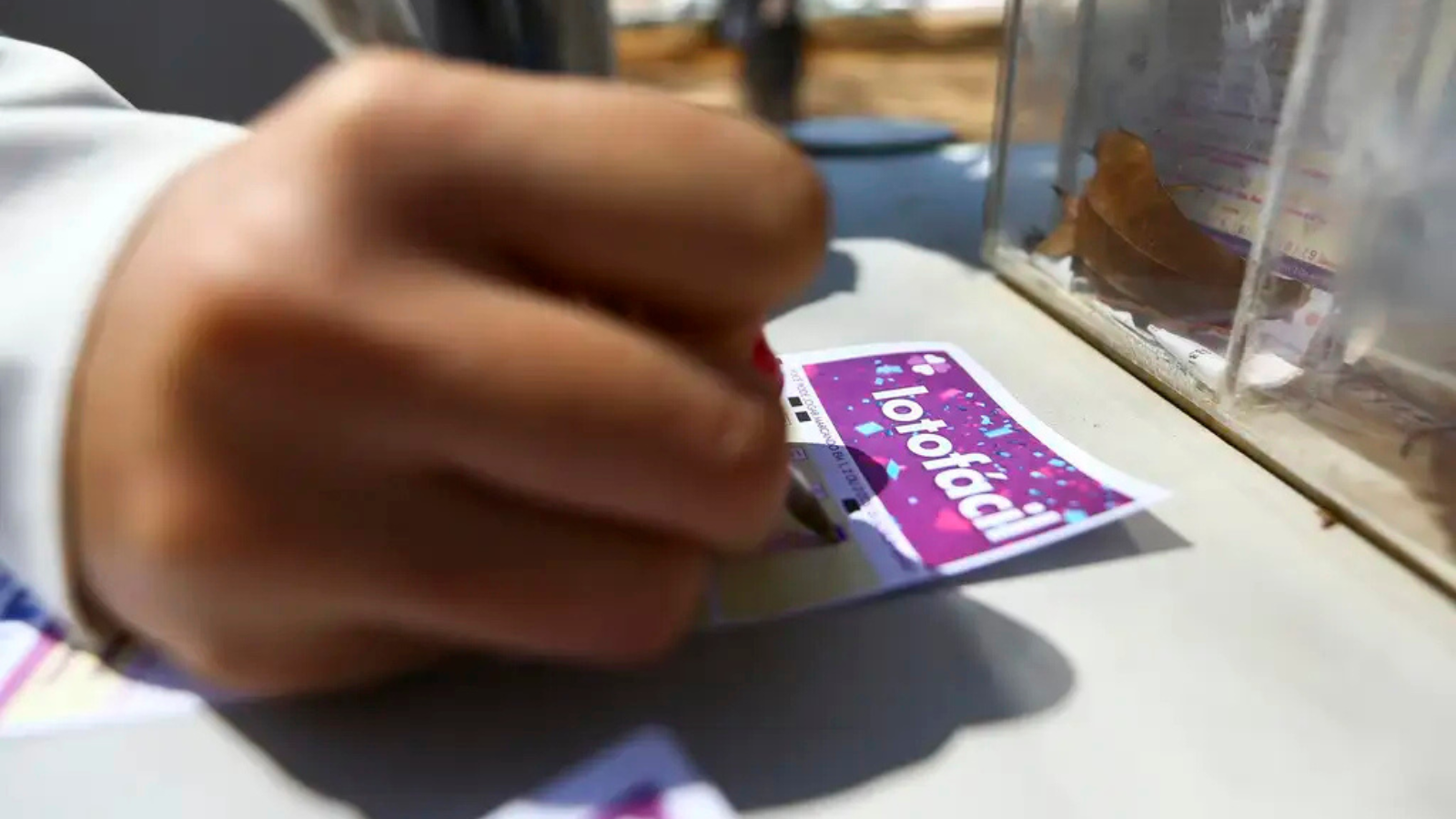 Bolão de Santos leva prêmio de R$ 5 mil no Lotofácil