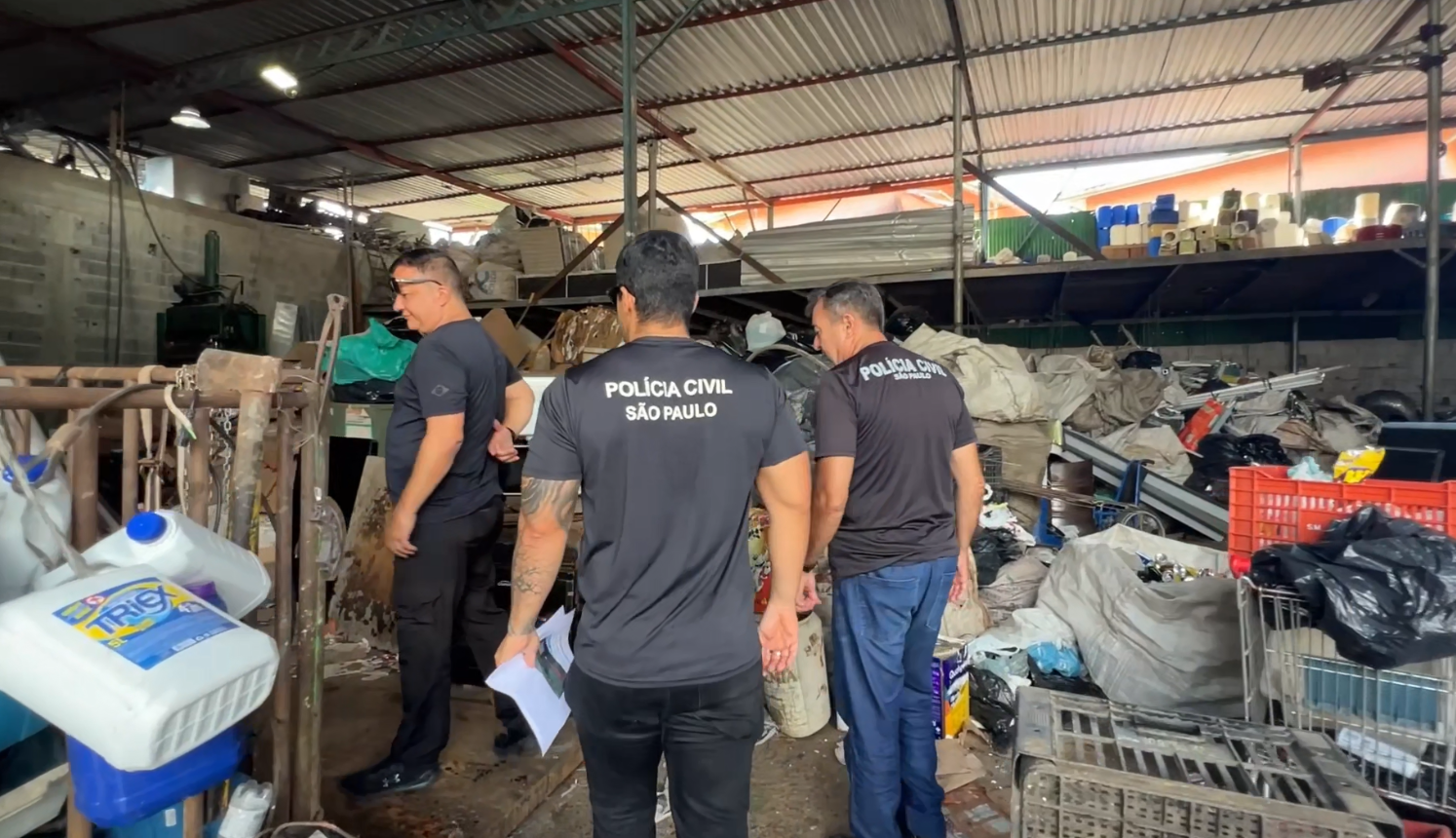 Polícia Civil aperta cerco contra receptação de fios e fiscaliza ferros-velhos em Ubatuba