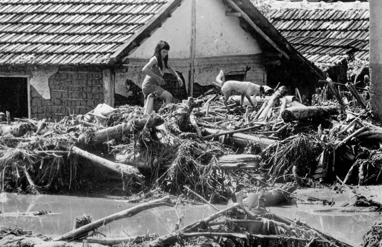 Caraguatatuba lamenta vítimas da maior catástrofe de sua história