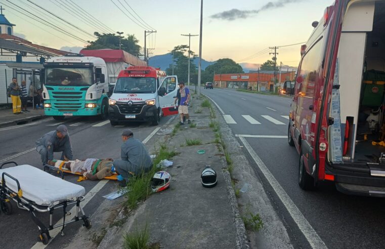 Acidente de moto deixa dois feridos em Caraguatatuba
