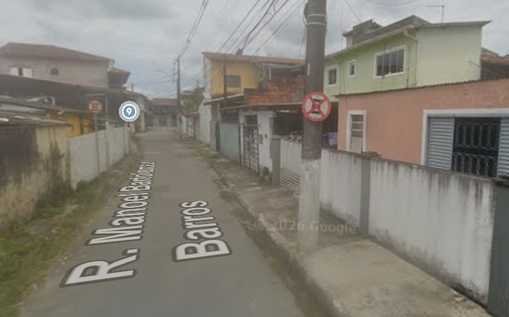 Motociclista invade adegas em Caraguatatuba e baleia três homens