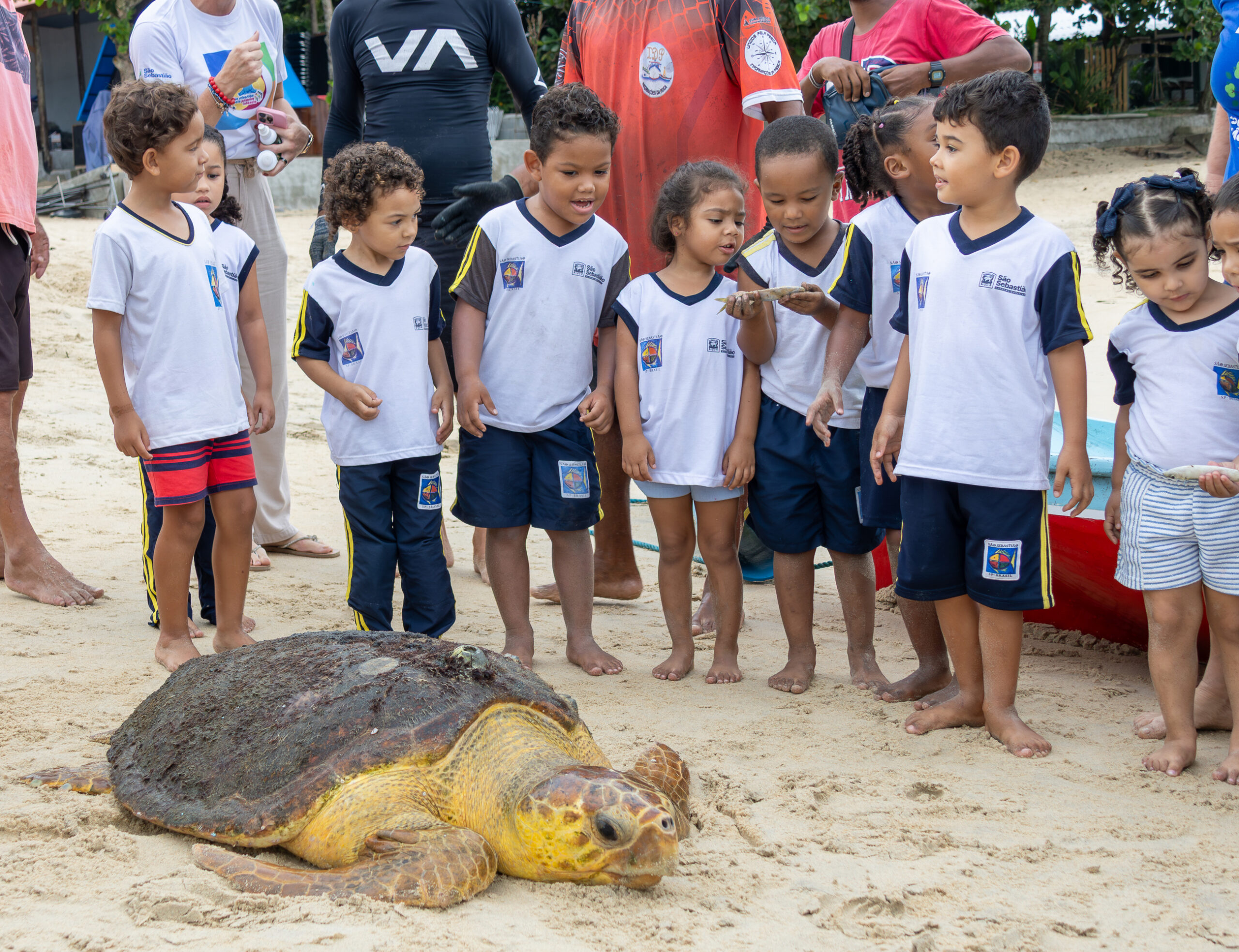 Ciência e saber ancestral se unem na praia de Toque-Toque Pequeno