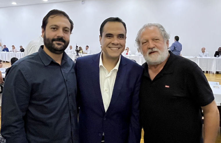 Ilhabela recebe ministro do Turismo e se destaca nacionalmente