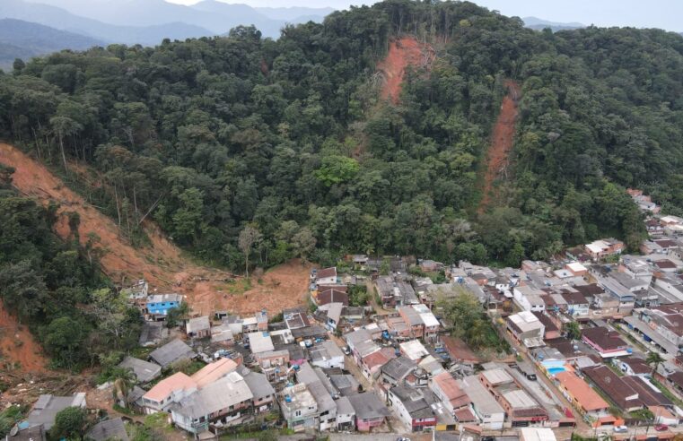 CETESB verifica recuperação de áreas deslizadas em São Sebastião