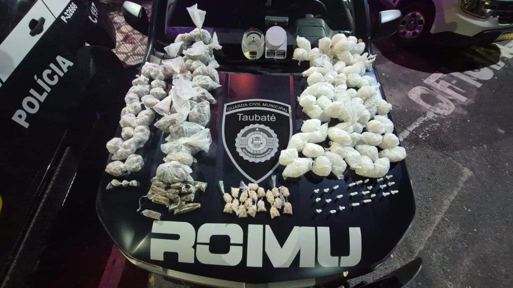 GCM apreende drogas em área de mata em Taubaté