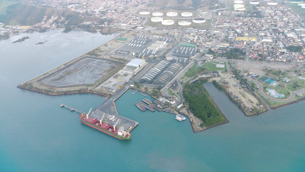 Porto de São Sebastião aposta na formação de jovens estudantes