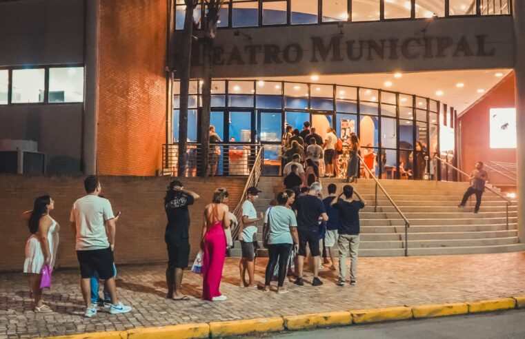 Teatro de São Sebastião supera 25 mil pessoas com programação cultural