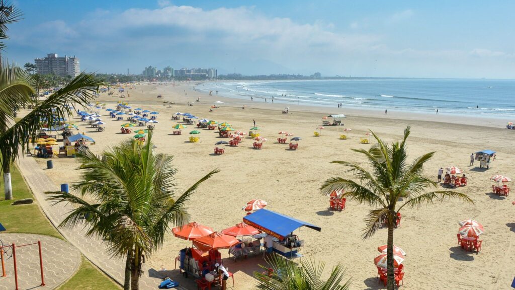 Praia da Enseada de Bertioga: um destino familiar perfeito
