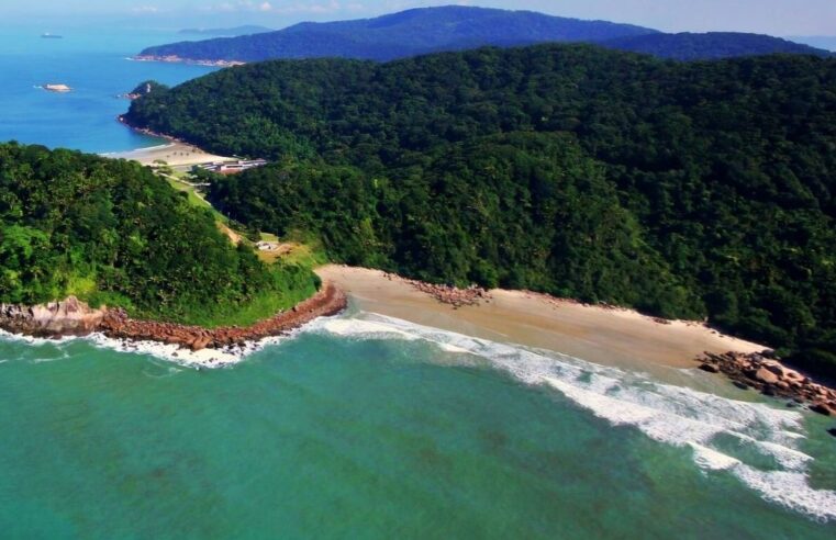 Praia do Bueno: de acesso restrito e cuidada pelo Exército Brasileiro